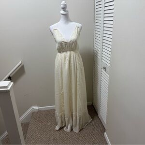Forever 21 Cream Maxi Dress